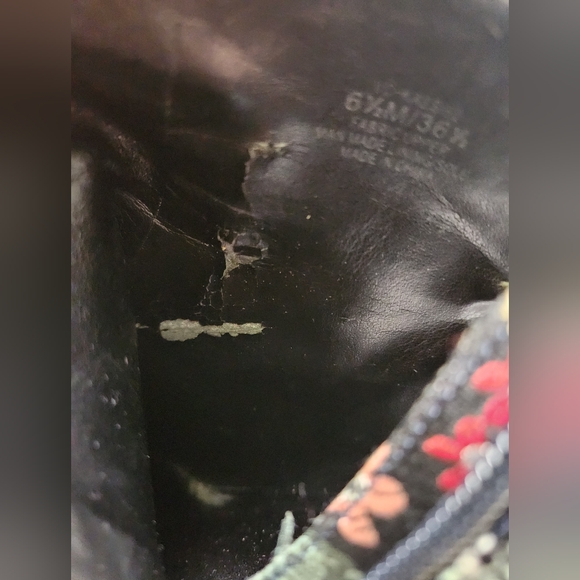 Vince Camuto Floral Fabric Embroidered Boots 6.5M - Picture 12 of 12